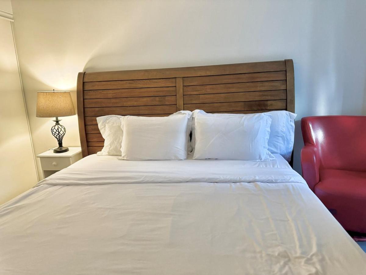 Kingbed & Bunkbed & Terrace Apartment Toronto