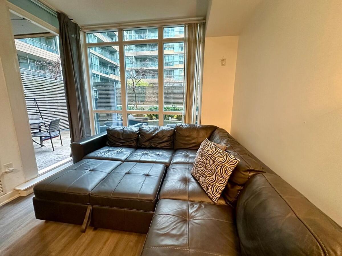 Kingbed & Bunkbed & Terrace Toronto